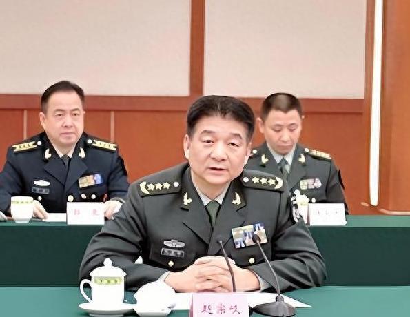 上將轉(zhuǎn)業(yè)到公安局的級別解讀，上將轉(zhuǎn)業(yè)到公安局的級別解讀，揭秘轉(zhuǎn)業(yè)后的職位變遷與職責(zé)定位