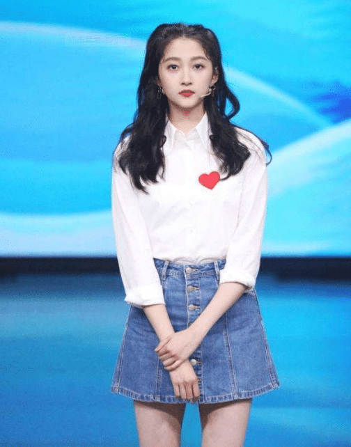 關(guān)曉彤體重，健康與美麗的平衡藝術(shù)，關(guān)曉彤體重，健康與美麗的平衡之道