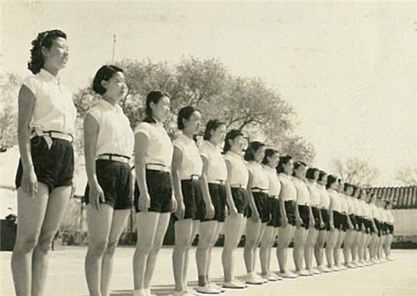 女性內(nèi)衣，時(shí)尚舒適與健康的完美結(jié)合，女性內(nèi)衣，時(shí)尚、舒適與健康的完美交融